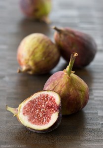 074-fresh-figs-p